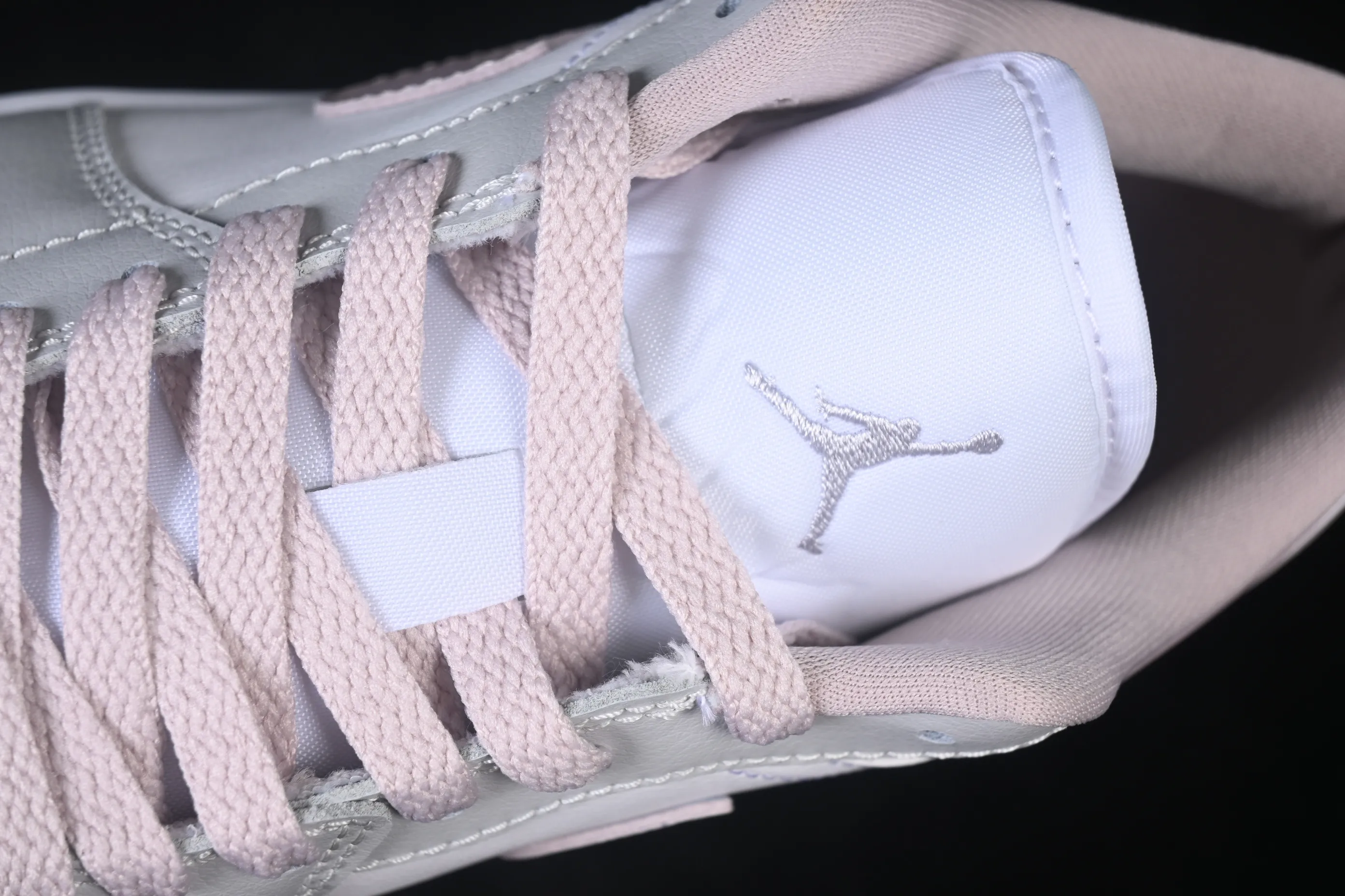 All categories Air Jordan Jordan series basketball shoes Air Jordan 1 Low G version pure original Air Jordan 1 Low AJ1 Joe 1 rice white powder low-top cultural casual sneakers DC0774-606